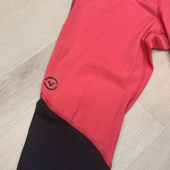 Virus Small Crossfit/workout/fitness leggings - Picture 3 of 7